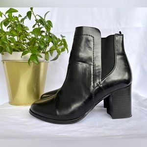 H&M | Black Block Heel Boots